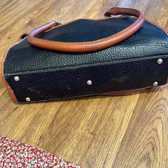 Vintage Brown and Black Leather Handbag Purse - Picture 6 of 11